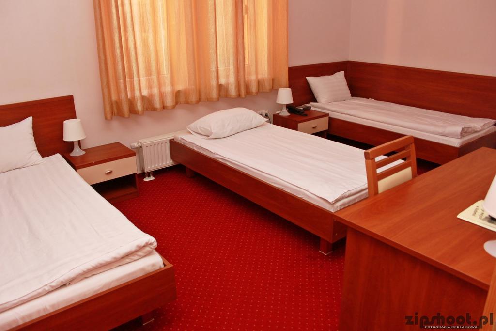 Hotel Luka Radom Cameră foto
